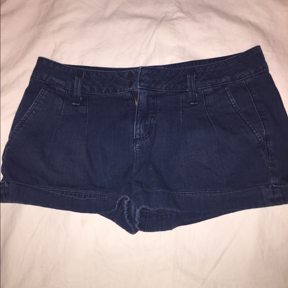 Shorts size 4